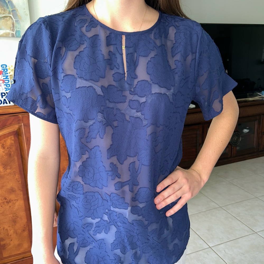 Van Heusen short sleeve blouse in navy blue size S sheer fabric